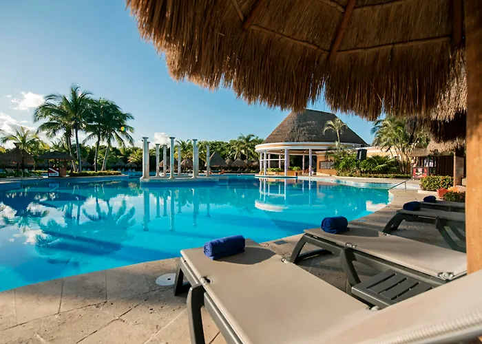 Best Playa del Carmen Hotels For Families With Kids